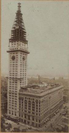 The Metropolitan Life Insurance Building under construction in 1908 on Madison Avenue. Photo: NYPL and OldNYC
