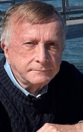 Janusz Gorzynski, an UES psychiatrist who was born in Warsaw, Poland, was killed only a block from his home in NYC. He was struck by a van that was turning left onto Park Ave. A memorial service is scheduled to be held Dec. 12 at Frank E. Campbell Funeral Home at 1076 Madison Ave. from 12:30 p.m. to 2 p.m.