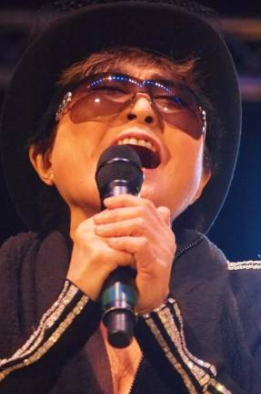 Yoko Ono singing at the Sky Festival, Oct. 4, 2015. Photo: May S. Young, Creative Commons, Wikimedia