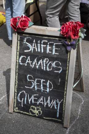 Seed giveaway was provided by Saifee Hardware &amp; Garden and Campos Community Garden.