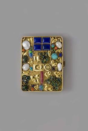 Josef Hoffmann (1870-1956). Tobacco case for Otto Primavesi, 1912. Execution: Wiener Werkstätte. Gold; lapis lazuli, pearl, turquoise, coral, opal, carnelian and other semi-precious stones. Private collection