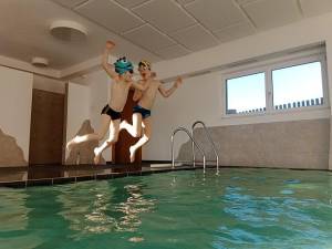 A new bill passed by the City Council mandates that all public school second graders be given free swimming lessons. Photo: Wikimedia Commons