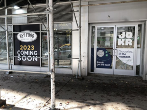 Council Member Gale Brewer celebrated the discovery that a Key Food supermarket would soon fill an UWS vacancy near the intersection of West 88th Street and Broadway, left by the delivery app company Jokr. <b>Photo via Gale Brewer’s Twitter</b>