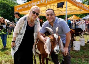 Riverside Park Goats return to pose with Gale Brewer and Shaun Abreu.