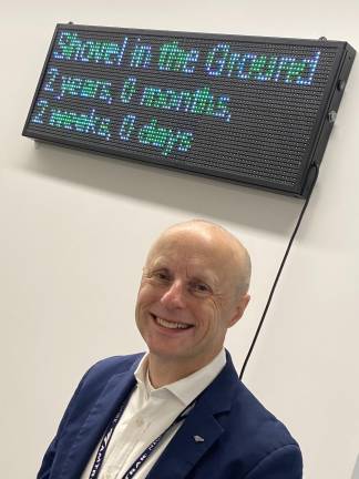 Andy Byford, the Amtrak executive charged with overseeing the Penn Station rebuild, has installed a countdown clock in his office to remind when shovels are expected to be in the ground. The target date is Dec. 2027.