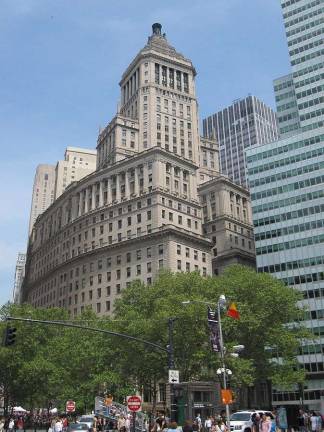 DOE test results showed thirteen drinking fountains with elevated lead levels in the Broadway Educational Campus, which houses three public schools in the Financial District’s Standard Oil Building. Photo: Gryffindor, via Wikimedia Commons