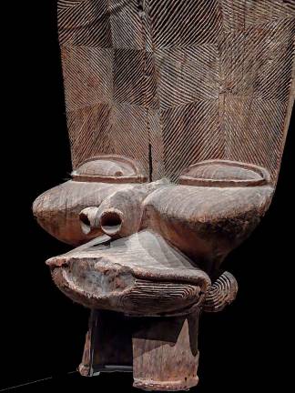 This crest, or Tsesah, on loan from McClain Gallery, features intricate diamond patterned carving on the brow. Photo: Adel Gorgy