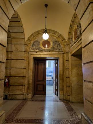 Exiting the Hall of Records, where Chambers Street in spring awaits. April 2025.