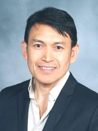 Noel Calingasan’s work head shot. Photo courtesy of Weill Cornell Medicine