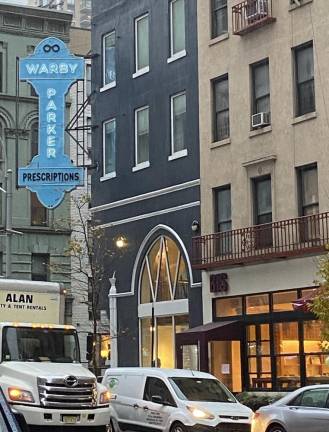 Warby Parker eyeglass store on Lexington Ave. is housed in a former pharmacy. Photo: Alexis Gelber