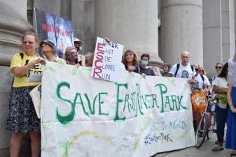 Protest outside of Comptroller Scott Stringer’s office last week. Photo: Emily Higginbotham