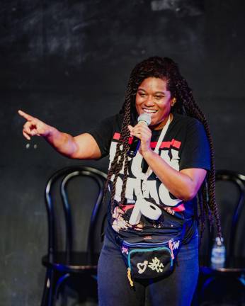 NYC comedian Sheria Mattis performs in her standup set before Queer Window’s show at the Upright Citizens Brigade.