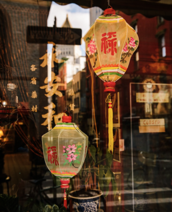 Lanterns at Wing on Wo &amp; Co. Photo: Ricky Rhodes