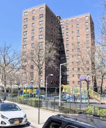 Chelsea-Elliot apartments on 10th Avenue and 26th Street. Photo: Google View.