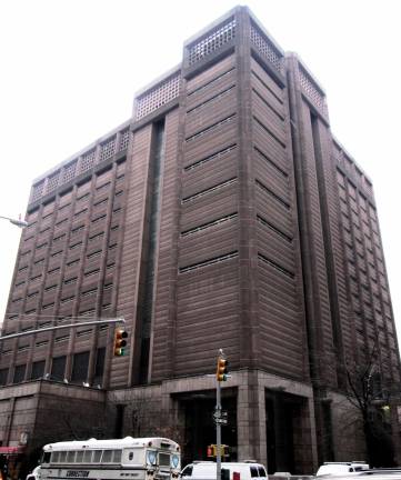 The Manhattan Detention Complex, known informally as “The Tombs,” will be evaluated for possible renovation as part of the city's efforts to close the jail facilities on Rikers Island. Photo: Wikimedia Commons