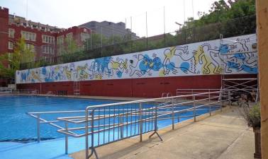 The recreation center, opened in 1908, has an outdoor pool that is home to a beloved Keith Haring mural. The Parks Dept. has promised to “preserve” the mural if the demolition goes through.