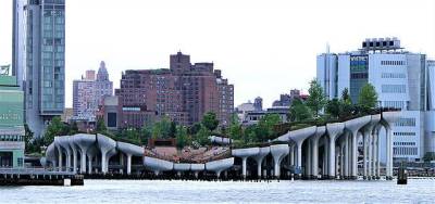 <b>The Little Island on the West Side of Manhattan, built on what were once abandoned piers, offers stunning views and scenic walking paths for free. </b>Photo: Dr. Bernd Gross, Wikimedia Commons