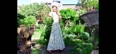1930s vibe at Elizabeth St. Garden.