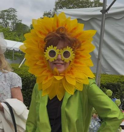 That’s Magee Hickey, WPIX broadcaster, decked out as a sunflower.