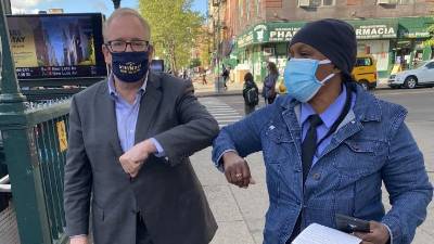 Scott Stringer campaigning in Harlem. Photo via Scott Stringer on Twitter