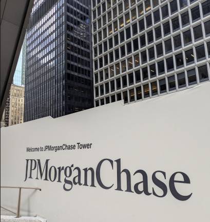 Welcome to JPMorganChase Tower on the Park Avenue side.