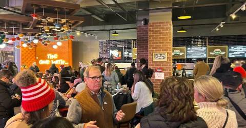 “Friends” Sitcom Themed Cafe Opens in Times Square