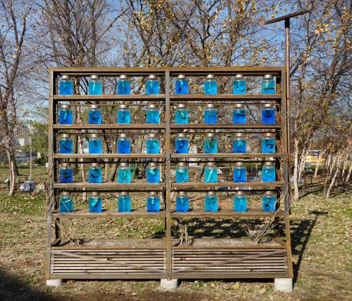 At first glance, Leander Knust’s work looks like a large outdoor bookshelf. Photo: Leander Knust