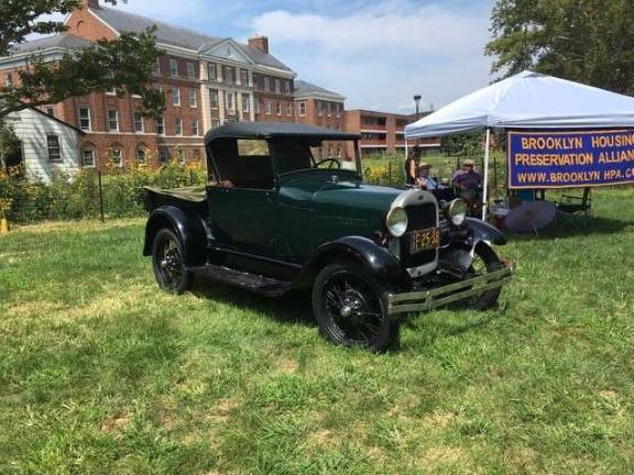 Model T on Governors Island. Photo: Lorraine Duffy Merkl