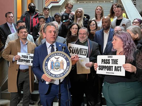 Chelsea City Councilmember Tony Simone rallying for the implementation of a bill that would mandate psychiatric care for some defendants departing jail, which is based on a report he issued in January.
