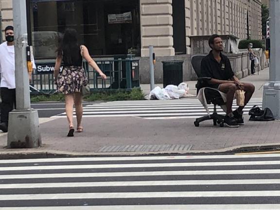 Karl (right), has been a longtime presence on Broadway and 79th Street. Photo: Michael Oreskes