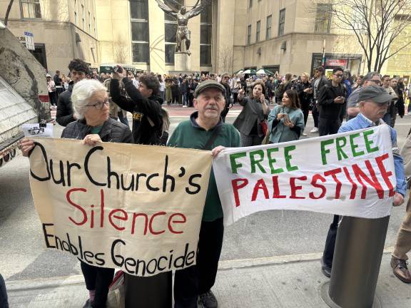 No New York gathering is complete without protesters, but the festive Easter Parade drew only about a half dozen trying to draw attention to the Israel-Hamas War in Gaza.