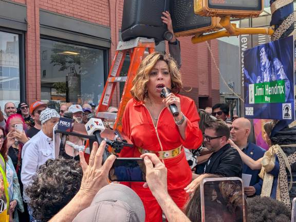 Hundreds experience Jimi Hendrix Way unveiling, including Valerie Simpson.
