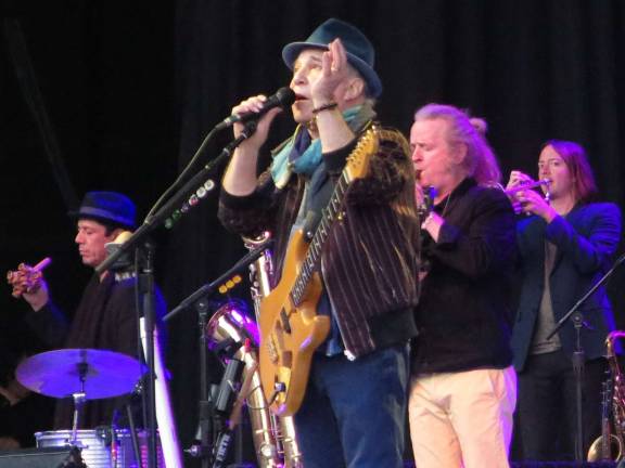 Paul Simon onstage in 2016. Photo: Louise Palanker, via flickr