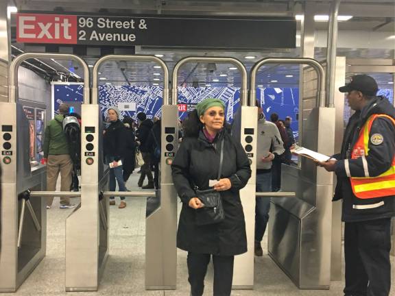 The City Council proposed funding half-priced MetroCards for low-income transit riders in its budget recommendations. Photo: Madeleine Thompson