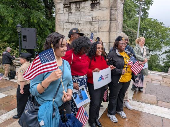 Memorial Day wreath laying cermemony at Soldiers &amp; Sailors Monument, Black veteran family.