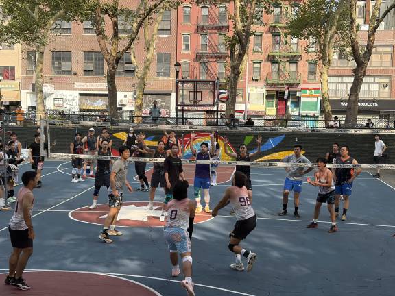 Chinese 9-Man Volleyball thrills Sarah D. Roosevelt Park.