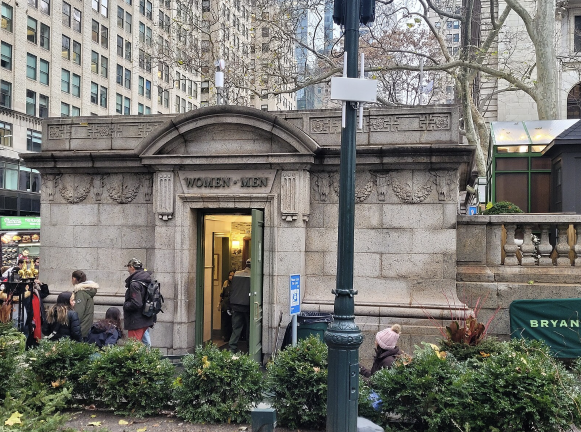 A new bill accelerates the making of new and more public bathrooms throughout the City. Right now there are just over 1,000 public restrooms across the entire city. The recently passed law by the City Council aims to boost than number to 2,120, but it won’t reach that number until 2035.