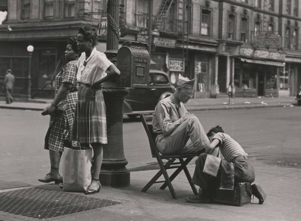 Todd Webb, Lexington Avenue, Near 110th Street, Harlem, 1946. Courtesy Museum of the City of New York and the Todd Webb Estate.