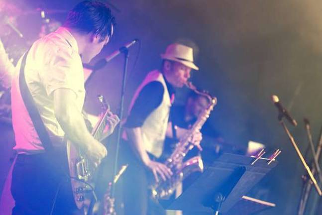 Best Bars with Live Music