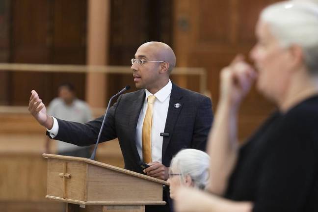 The death toll from a Legionnaires’ outbreak that struck the Upper East Side last month has risen to 11, NYC Health Commissioner Dr. Alistair Martin (above) says.