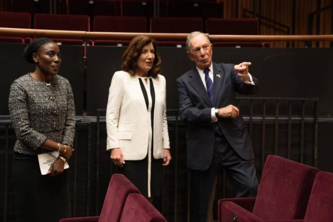 NY Governor Kathy Hochul with former NYC Mayor and local media mogul Mike Bloomberg, who doled out $130 million to help the PAC NYC Perelman Arts Center get over the top on its fundraising goal.