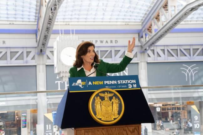 Governor Kathy Hochul announces that the Metropolitan Transportation Authority, with Amtrak and NJ TRANSIT, is requesting proposals to guide the Penn Station reconstruction effort outlined in the fall in the Penn Station Master Plan study. Photo: Don Pollard/Office of Governor Kathy Hochul