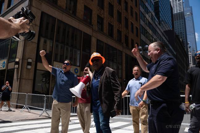 A dozen supporters and spokesmen for NY laborer unions showed up Wednesday, July 9th, expressing frustration with the contractors and building owner.