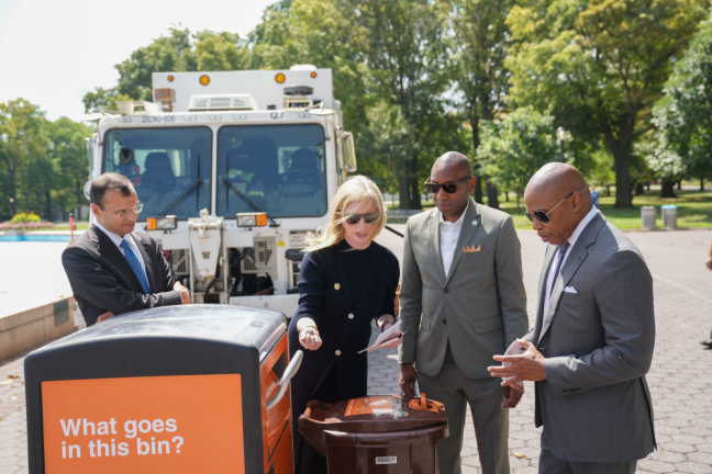 Mayor Eric Adams (right) and Department of Sanitation Commissioner Jessica Tisch (second from left) announced the launch a curbside composting program starting this fall, in Flushing Meadows–Corona Park in Queens, on August 8, 2022. Michael Appleton/Mayoral Photography Office