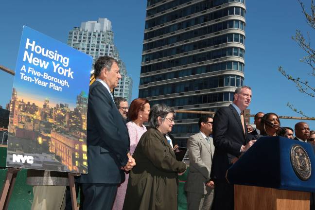 Since 2014, the city has financed over 77,000 units of affordable housing through the mayor's Housing New York initiative. Photo: Ed Reed/Mayoral Photo Office