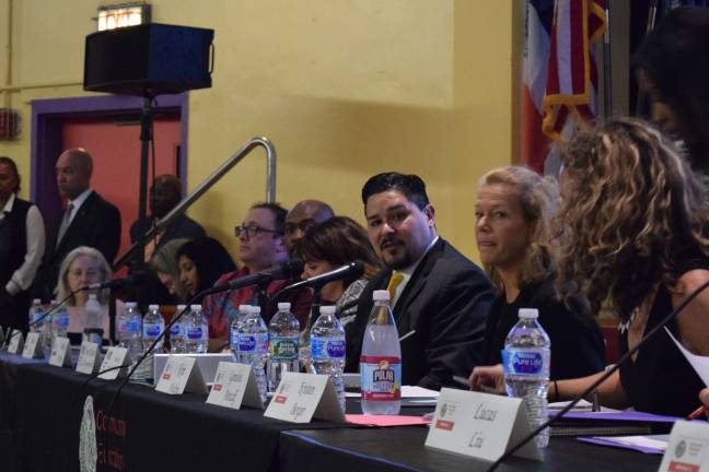 Schools Chancellor Richard Carranza fielded questions on technology in the classroom, dual-language education and other topics during a Sept. 26 town hall meeting at P.S. 163 on the Upper West Side. Photo: Michael Garofalo