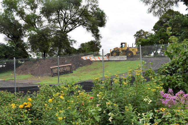 A popular sledding hill near Gracie Mansion will be closed during reconstruction work on the nearby East River Esplanade. Photo: Michael Garofalo