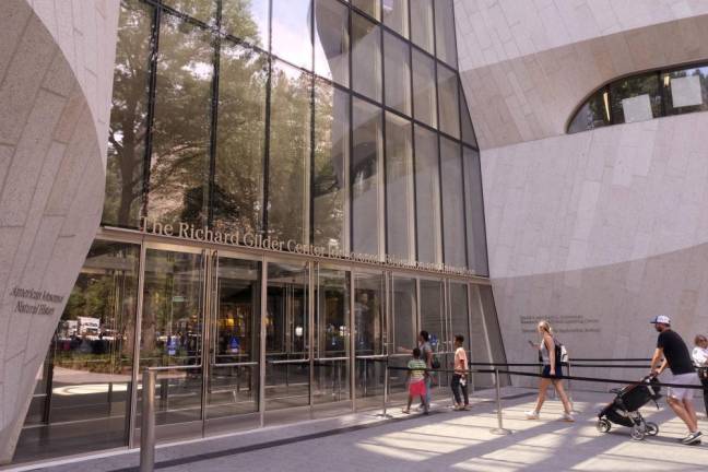 The Richard Gilder Center for Science and Innovation at 200 Central Park W. on the UWS. Photo: Beau Matic.