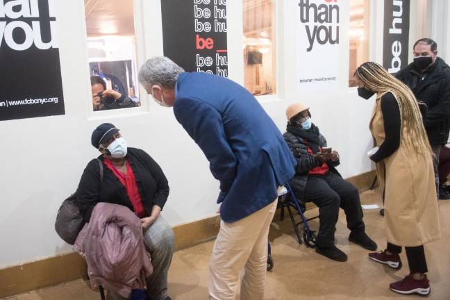 Mayor Bill de Blasio tours a pop-up vaccination site at First Corinthian Baptist Church in Harlem on February 27, 2021. Photo: Michael Appleton/Mayoral Photography Office