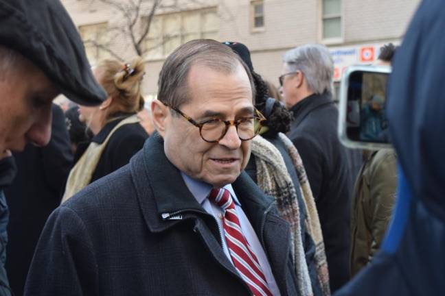 Rep. Jerrold Nadler speaks to the press across the street from the 200 Amsterdam tower.